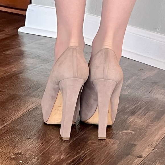 Dior Nude Suede Ballet Heels with Bows and Square Toes - Picture 6 of 15